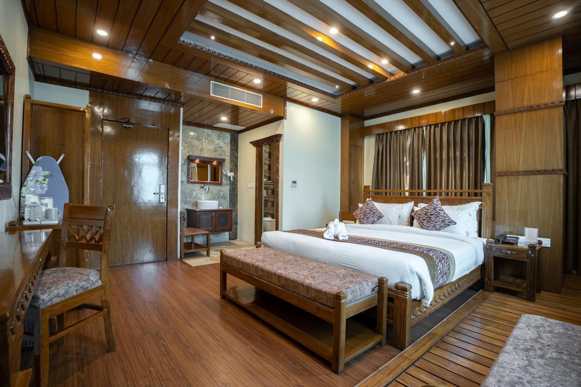 Surya Heritage Hotel Kathmandu Exterior photo
